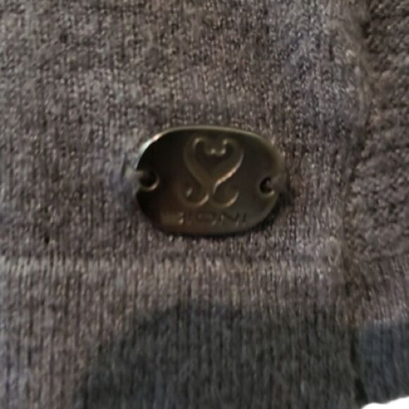 Athleisure Top  - Picture 4 of 6